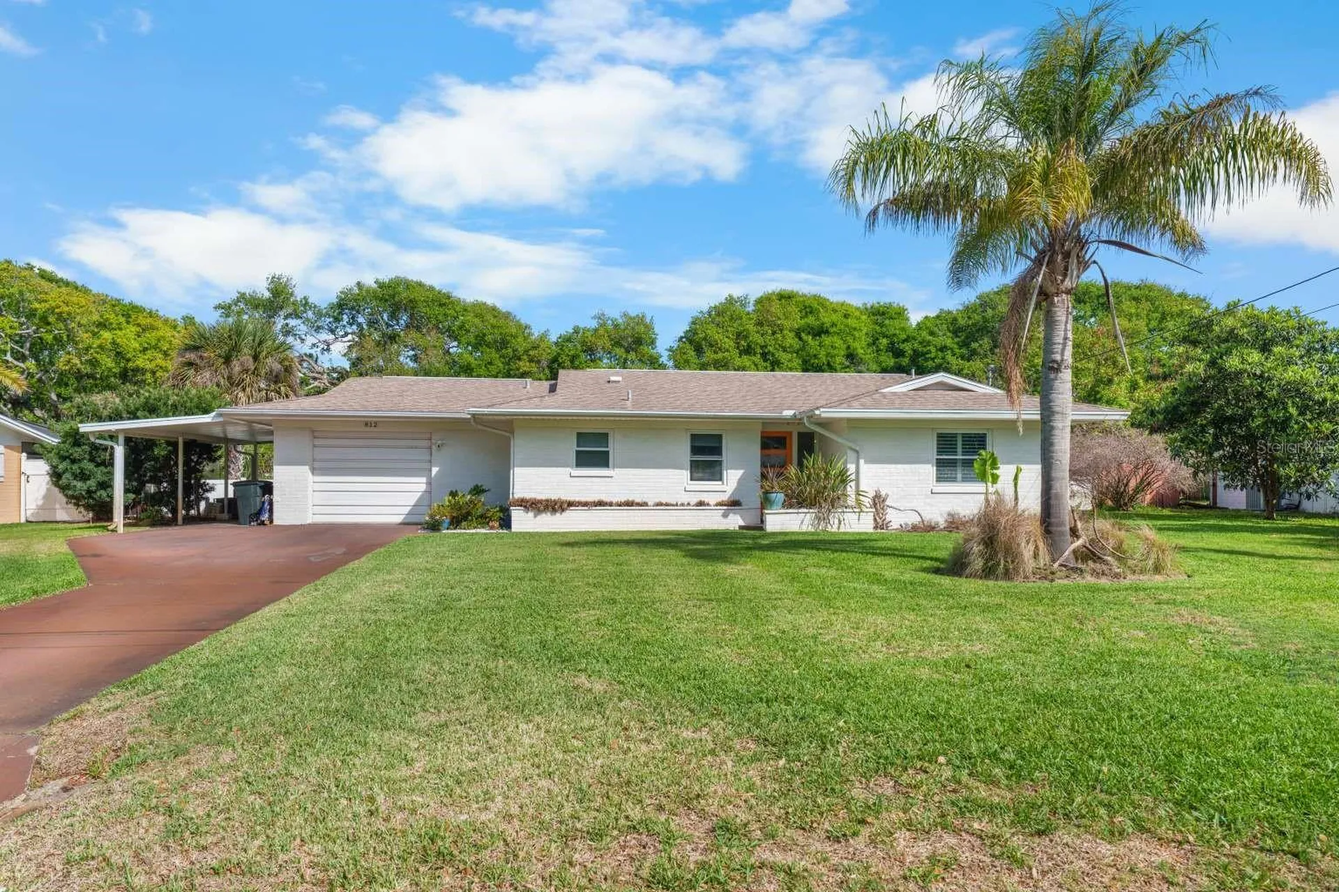 812 E 13th Avenue New Smyrna Beach FL 32169