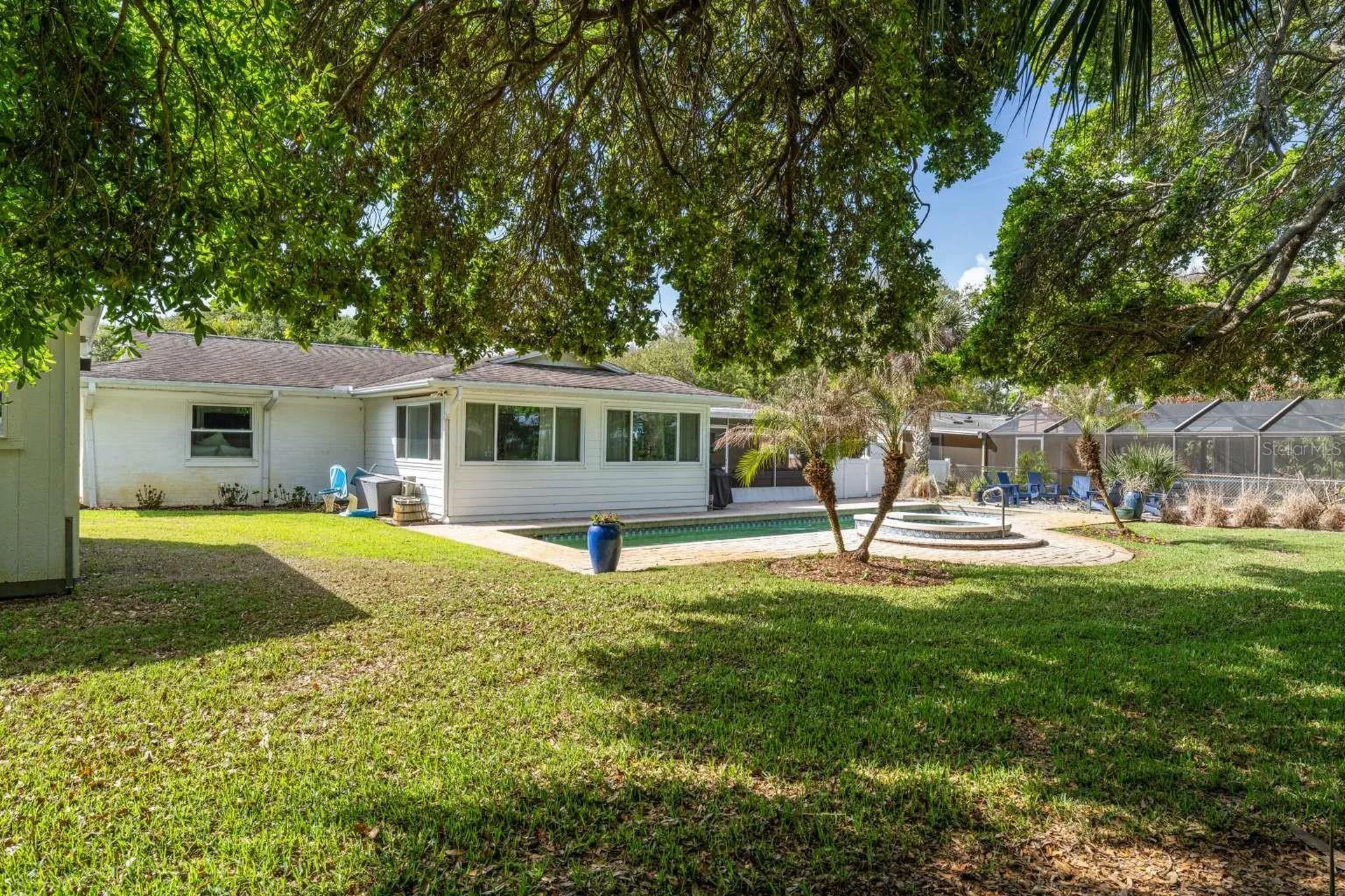 812 E 13th Avenue New Smyrna Beach FL 32169