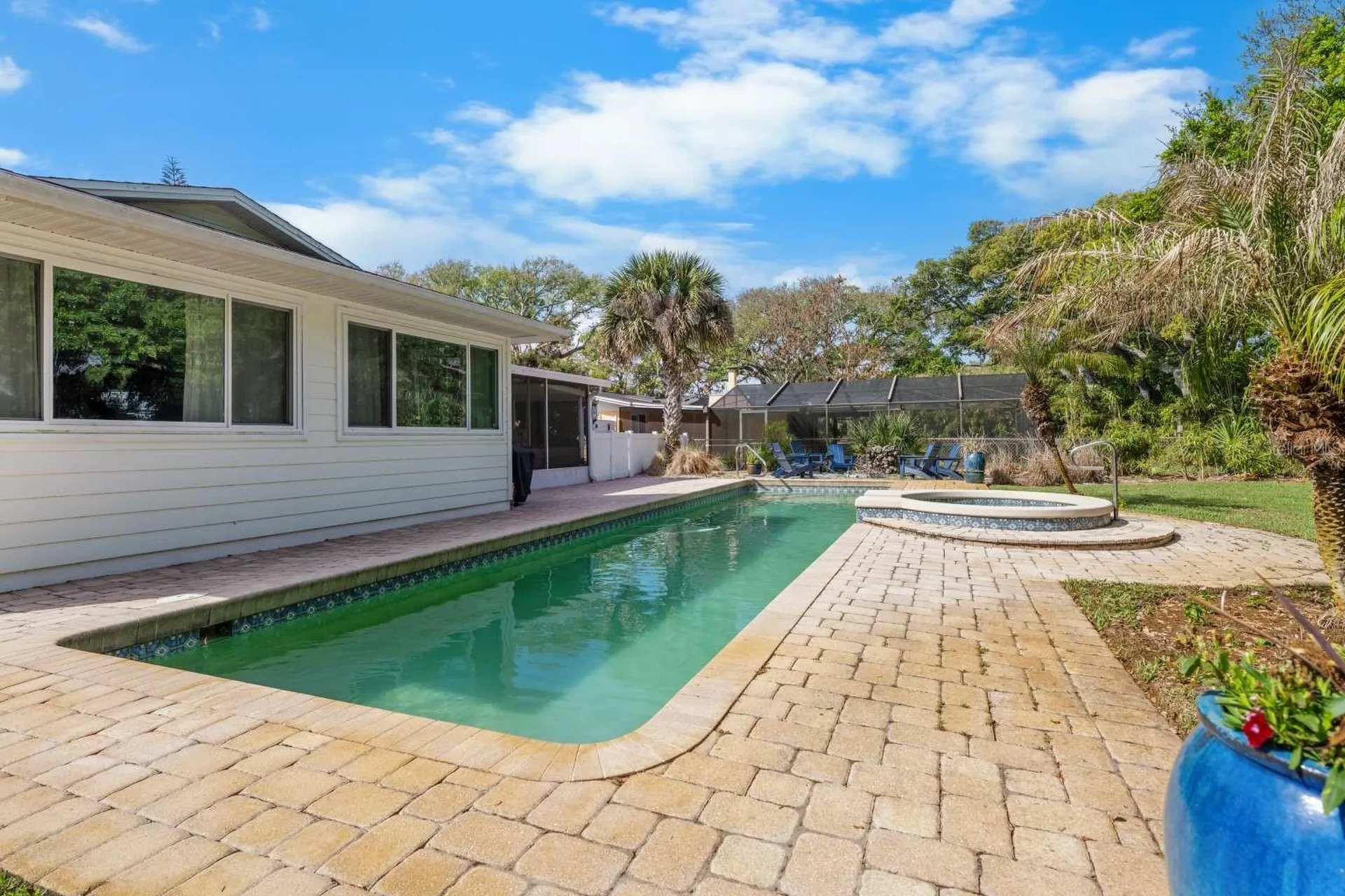 812 E 13th Avenue New Smyrna Beach FL 32169