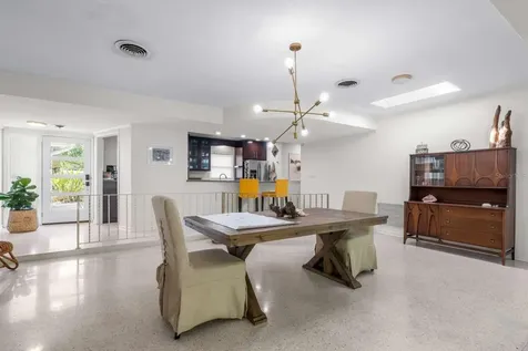 812 E 13th Avenue New Smyrna Beach FL 32169