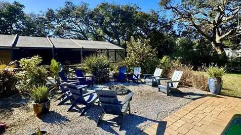 812 E 13th Avenue New Smyrna Beach FL 32169