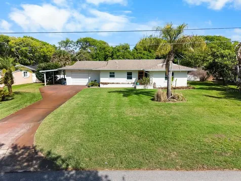 812 E 13th Avenue New Smyrna Beach FL 32169