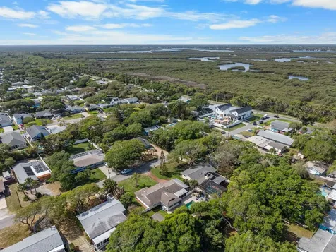 812 E 13th Avenue New Smyrna Beach FL 32169