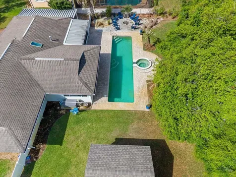 812 E 13th Avenue New Smyrna Beach FL 32169