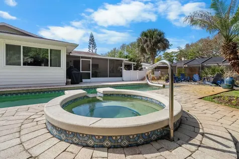 812 E 13th Avenue New Smyrna Beach FL 32169