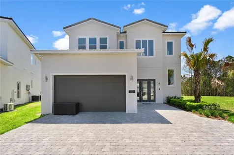 2121 Pine Oak Loop Davenport FL 33837