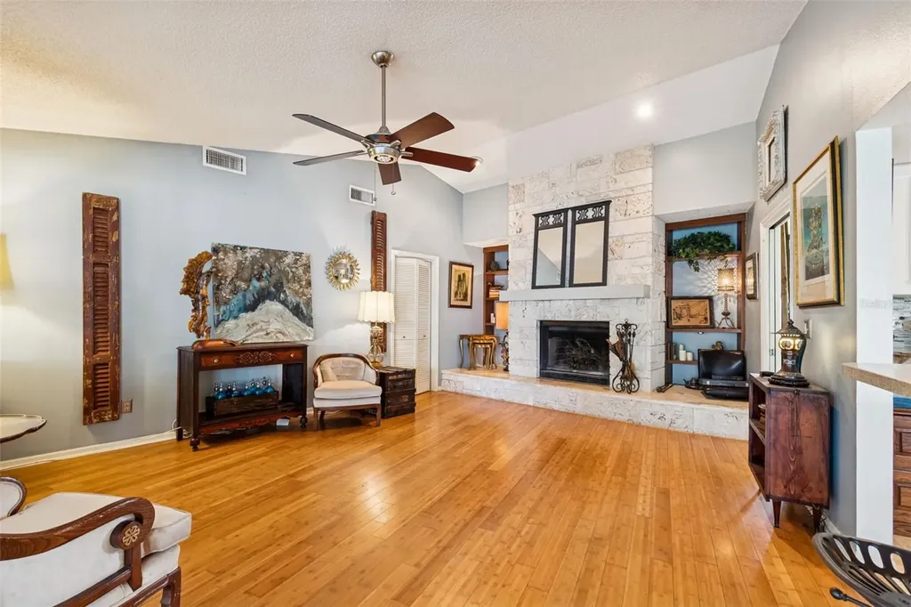 4616 Westford Circle Tampa FL 33618