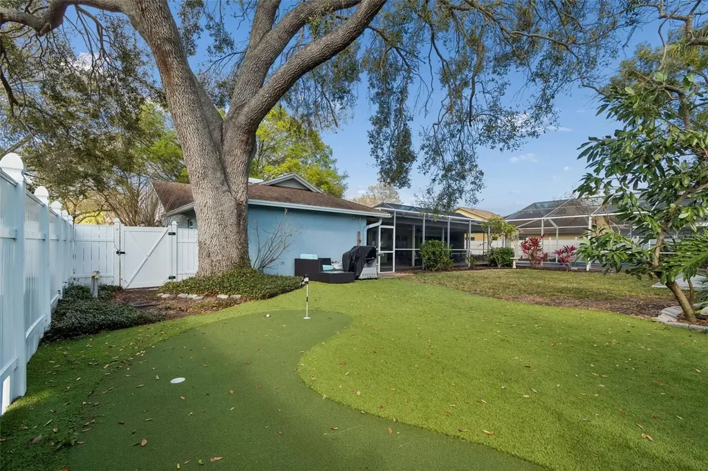 4616 Westford Circle Tampa FL 33618