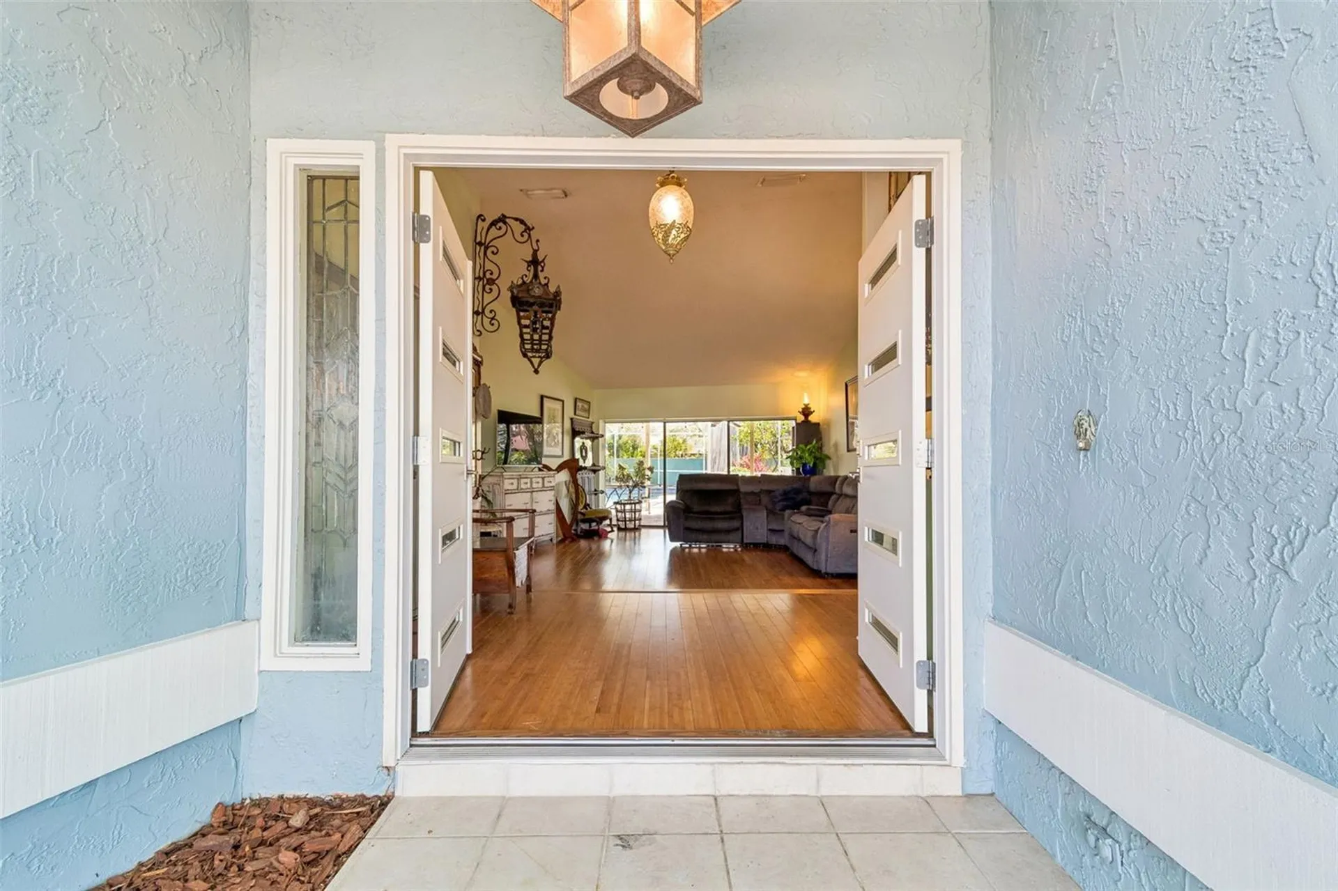 4616 Westford Circle Tampa FL 33618