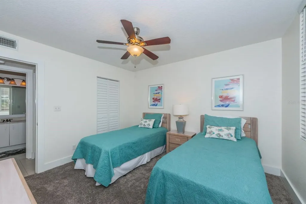 6083 Bahia Del Mar Circle St Petersburg FL 33715