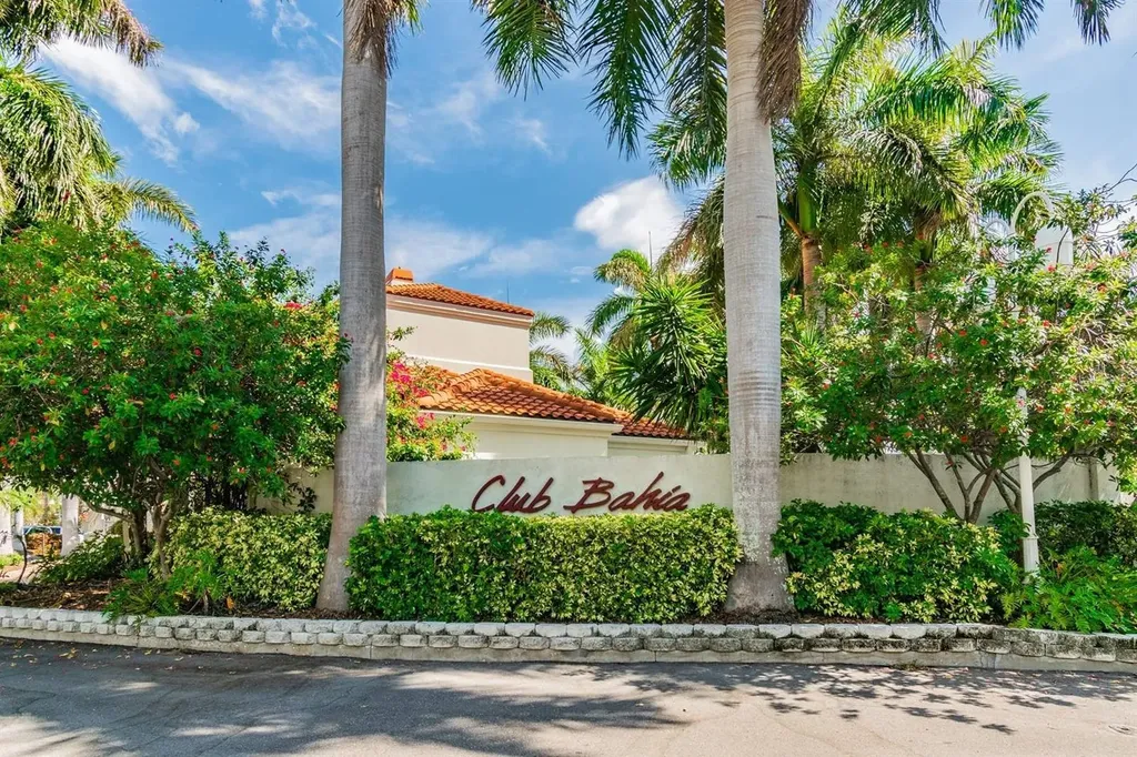 6083 Bahia Del Mar Circle St Petersburg FL 33715