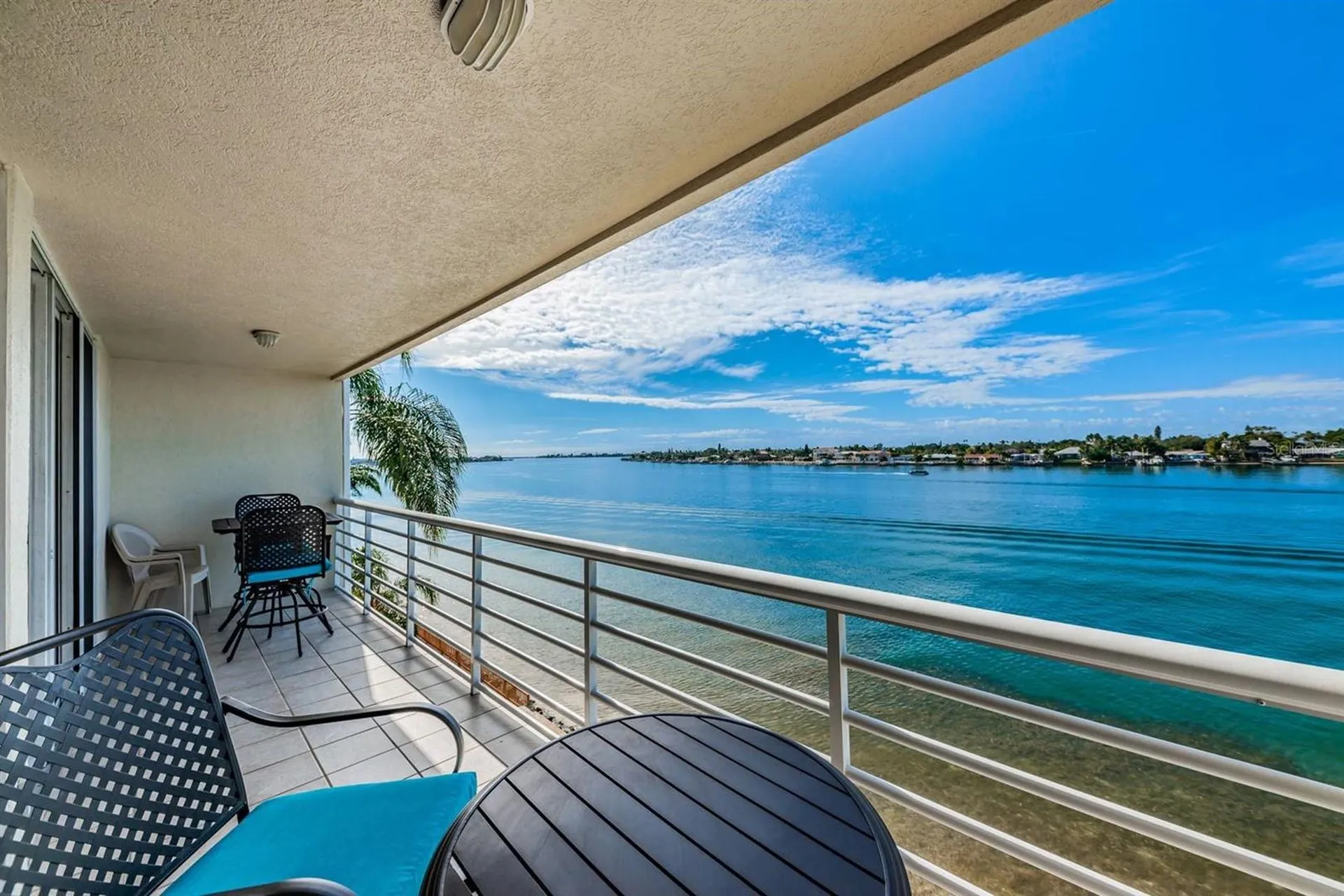 6083 Bahia Del Mar Circle St Petersburg FL 33715
