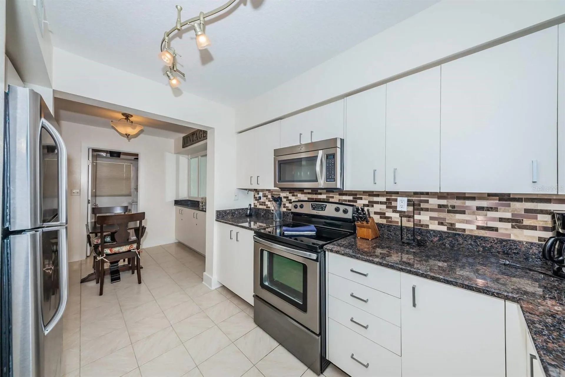 6083 Bahia Del Mar Circle St Petersburg FL 33715
