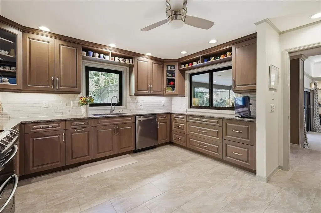 4761 Pine Harrier Drive Sarasota FL 34231