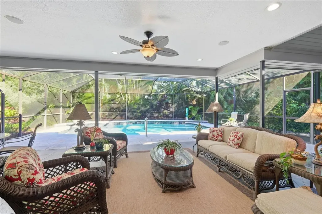 4761 Pine Harrier Drive Sarasota FL 34231