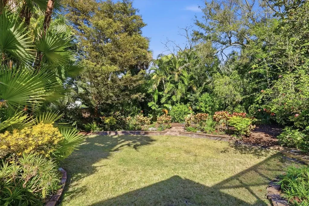 4761 Pine Harrier Drive Sarasota FL 34231