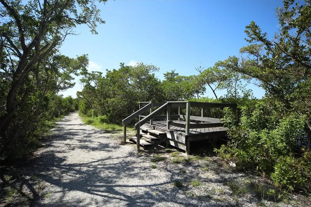 4761 Pine Harrier Drive Sarasota FL 34231