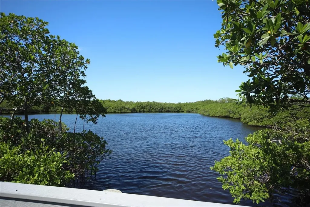 4761 Pine Harrier Drive Sarasota FL 34231