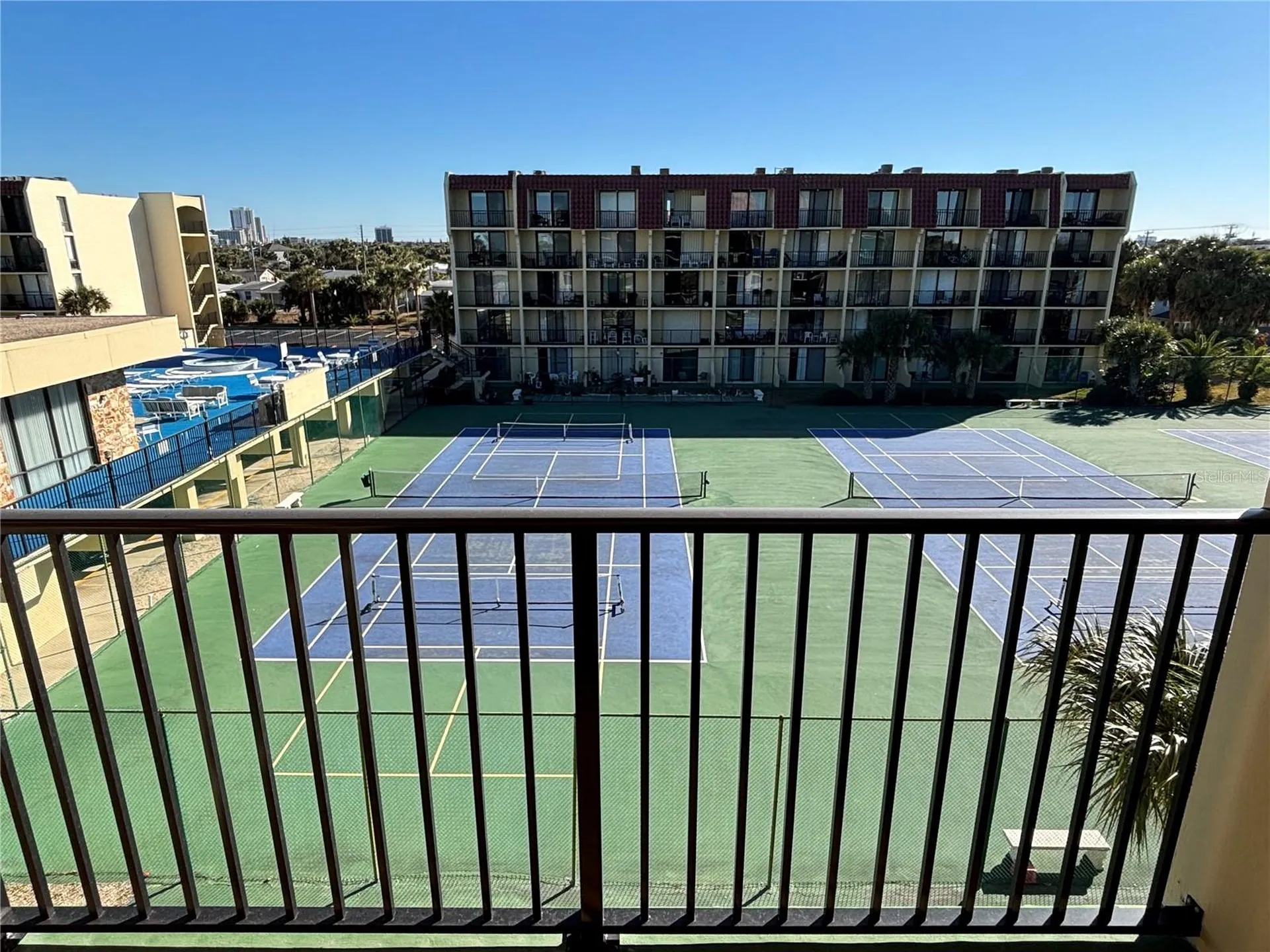 1437 N Atlantic Avenue Daytona Beach FL 32118