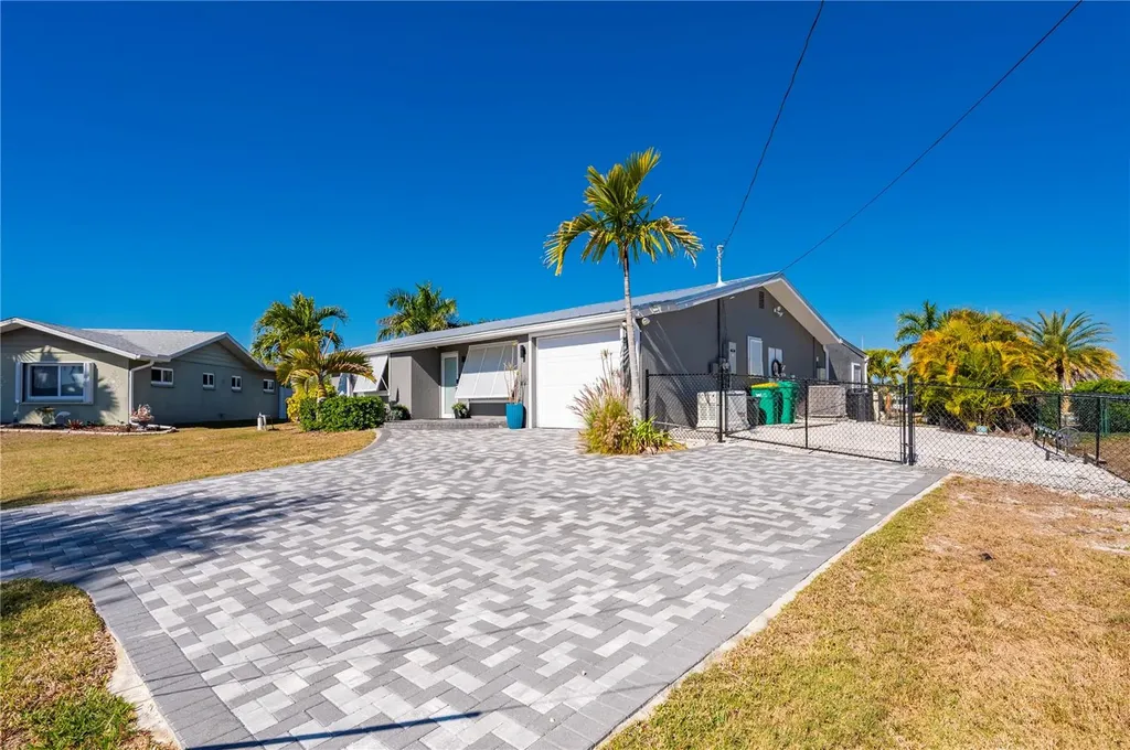 186 Chelsea Court NW Port Charlotte FL 33952