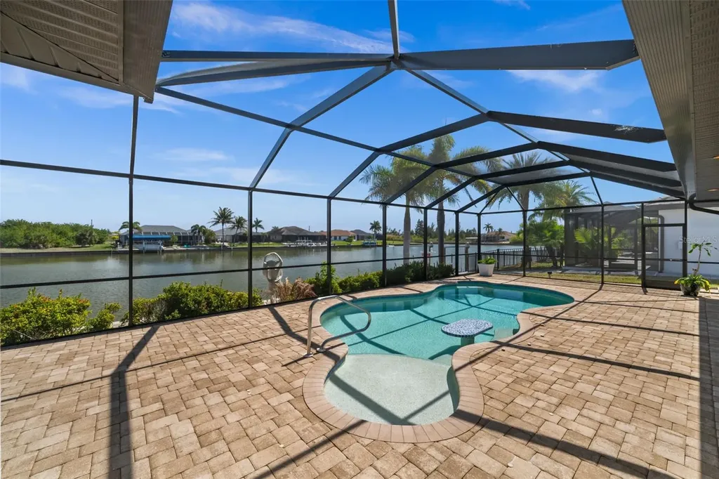 8242 Tracy Circle Port Charlotte FL 33981