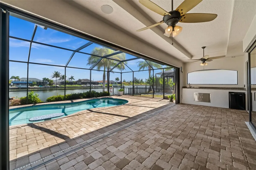 8242 Tracy Circle Port Charlotte FL 33981