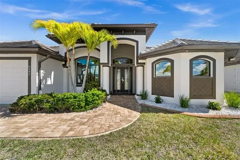8242 Tracy Circle Port Charlotte FL 33981