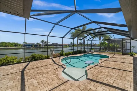 8242 Tracy Circle Port Charlotte FL 33981