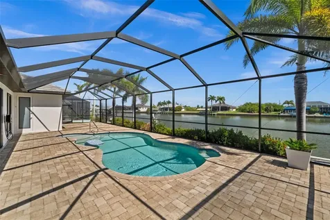 8242 Tracy Circle Port Charlotte FL 33981