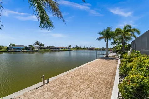 8242 Tracy Circle Port Charlotte FL 33981