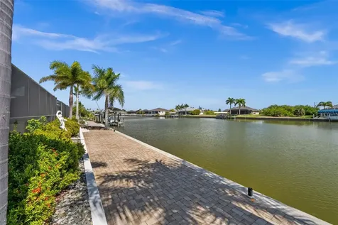 8242 Tracy Circle Port Charlotte FL 33981