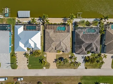 8242 Tracy Circle Port Charlotte FL 33981