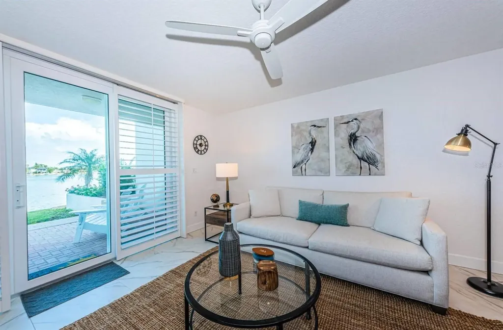 6083 Bahia Del Mar Circle St Petersburg FL 33715