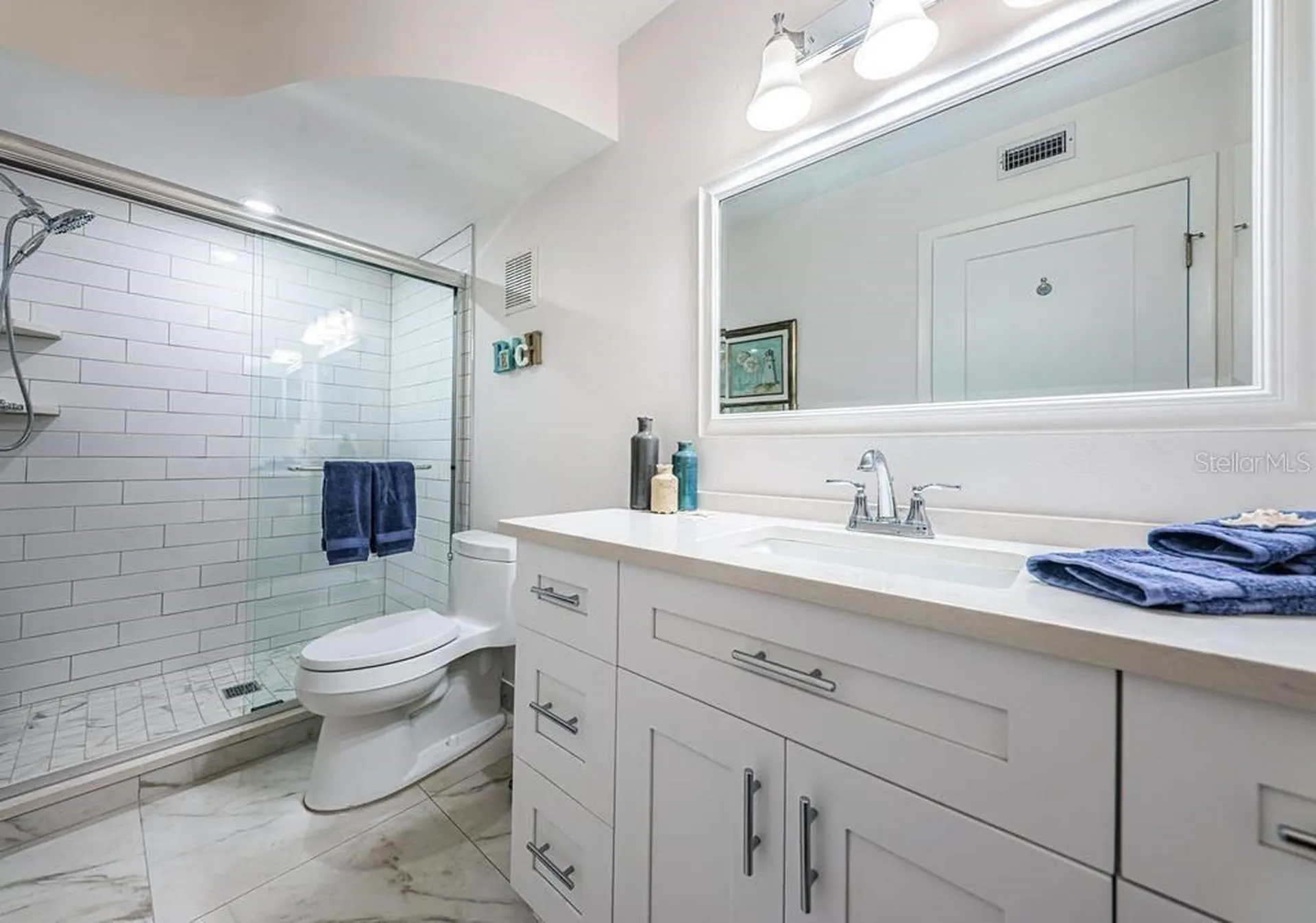 6083 Bahia Del Mar Circle St Petersburg FL 33715