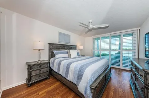 6083 Bahia Del Mar Circle St Petersburg FL 33715