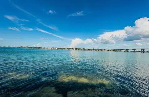 6083 Bahia Del Mar Circle St Petersburg FL 33715