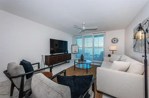 6083 Bahia Del Mar Circle St Petersburg FL 33715