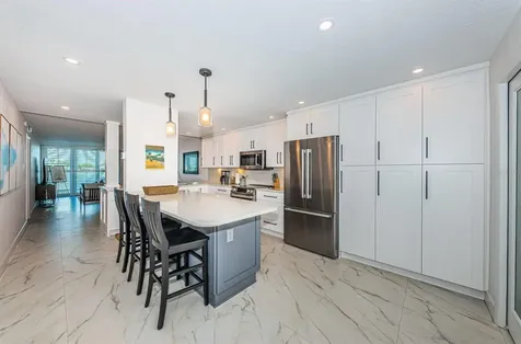 6083 Bahia Del Mar Circle St Petersburg FL 33715
