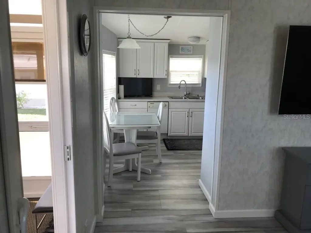 2081 Detroiter Street Sarasota FL 34231