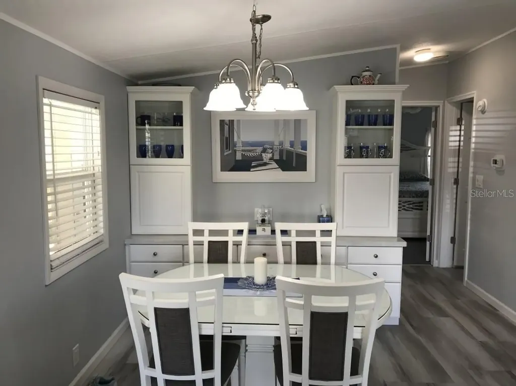 2081 Detroiter Street Sarasota FL 34231