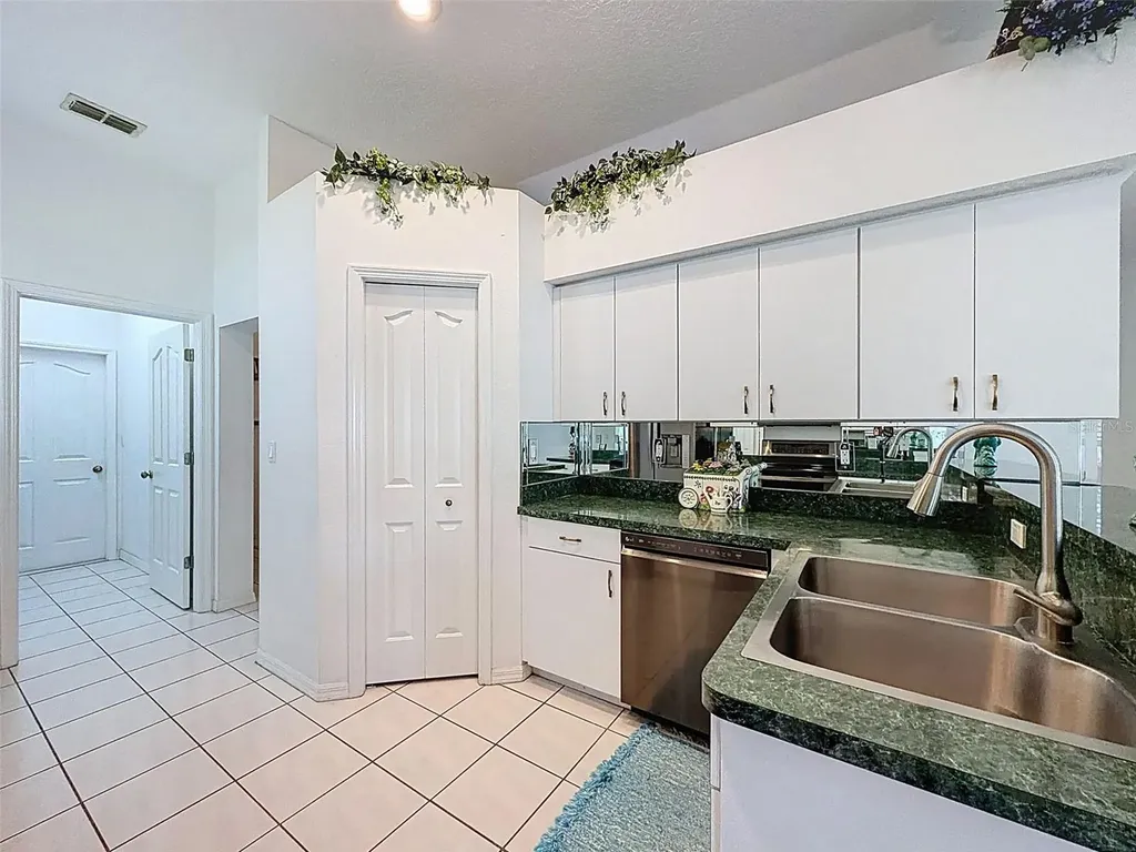 11415 Windstar Court New Port Richey FL 34654