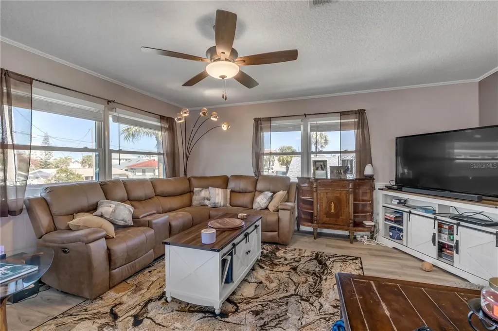 831 E 21st Avenue New Smyrna Beach FL 32169