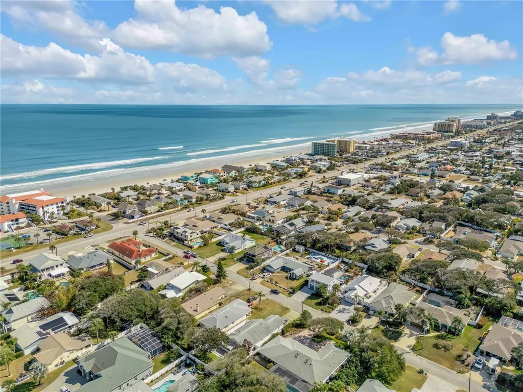 831 E 21st Avenue New Smyrna Beach FL 32169