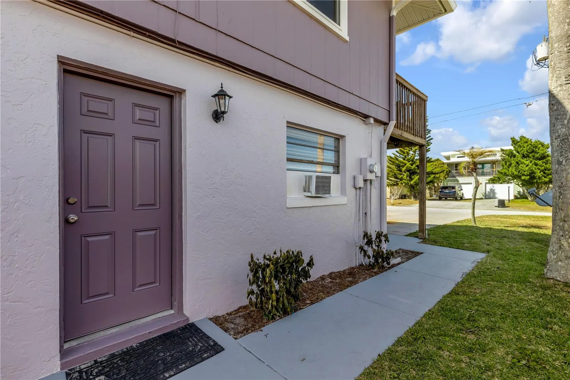 831 E 21st Avenue New Smyrna Beach FL 32169