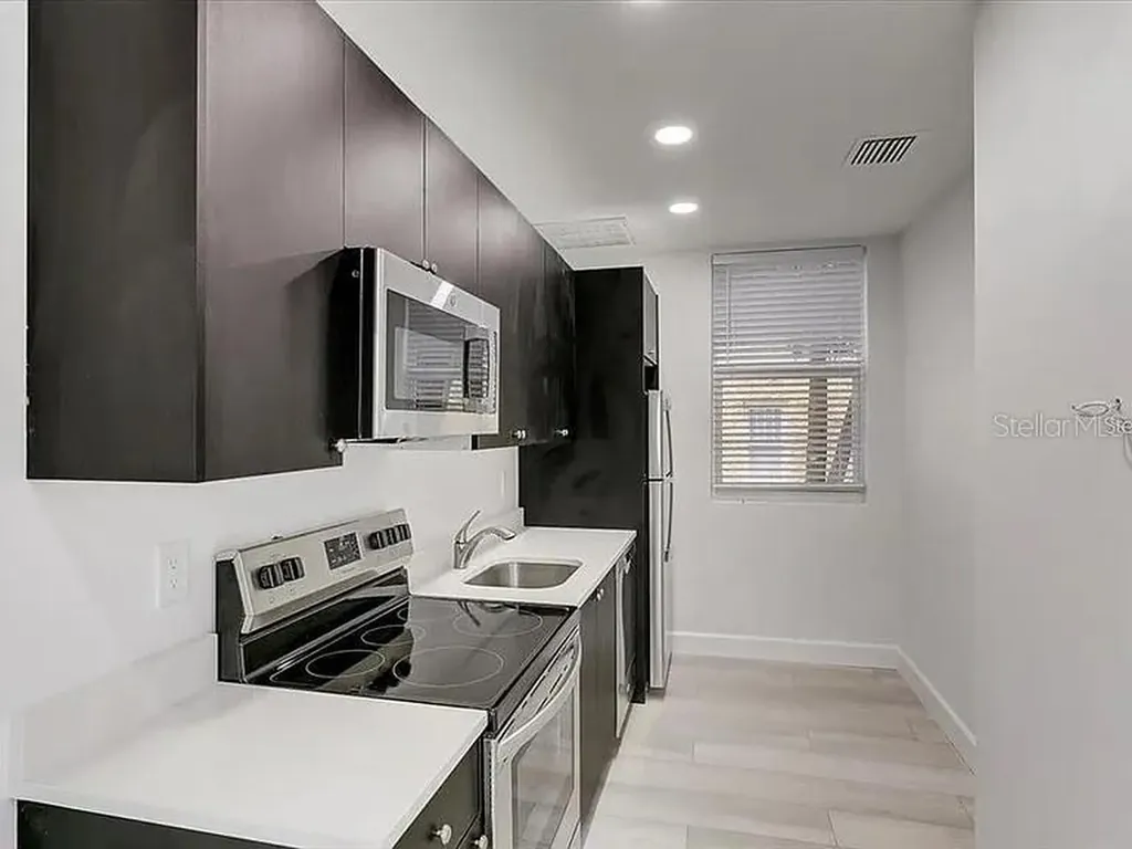 1862 6th Street Sarasota FL 34236
