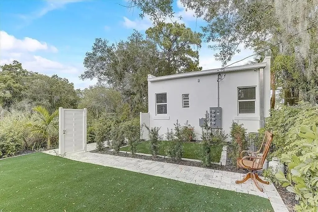 1862 6th Street Sarasota FL 34236