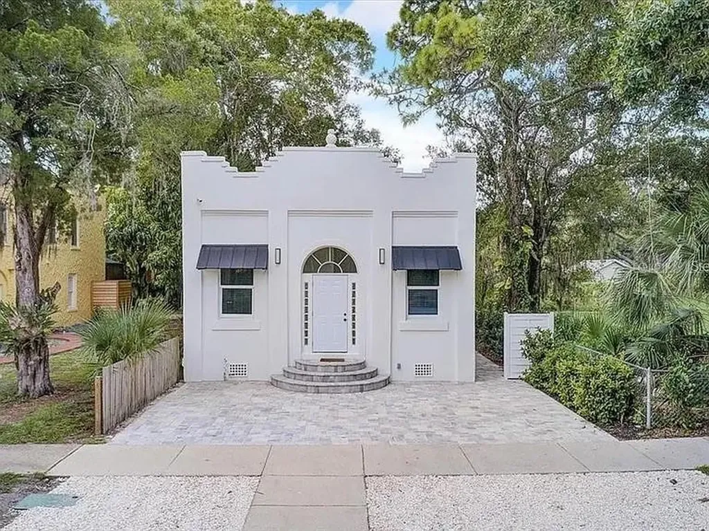1862 6th Street Sarasota FL 34236