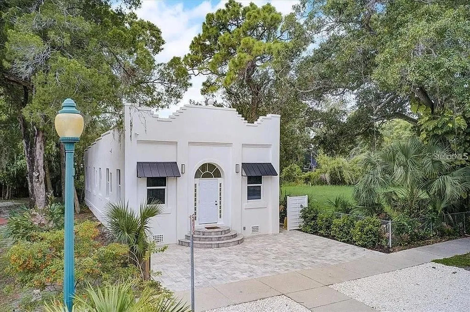 1862 6th Street Sarasota FL 34236