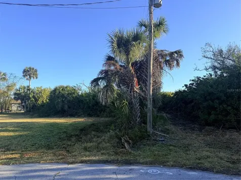 123 Byron Court Rotonda West FL 33947