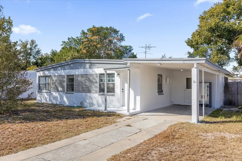 920 Hacienda Court Orlando FL 32808